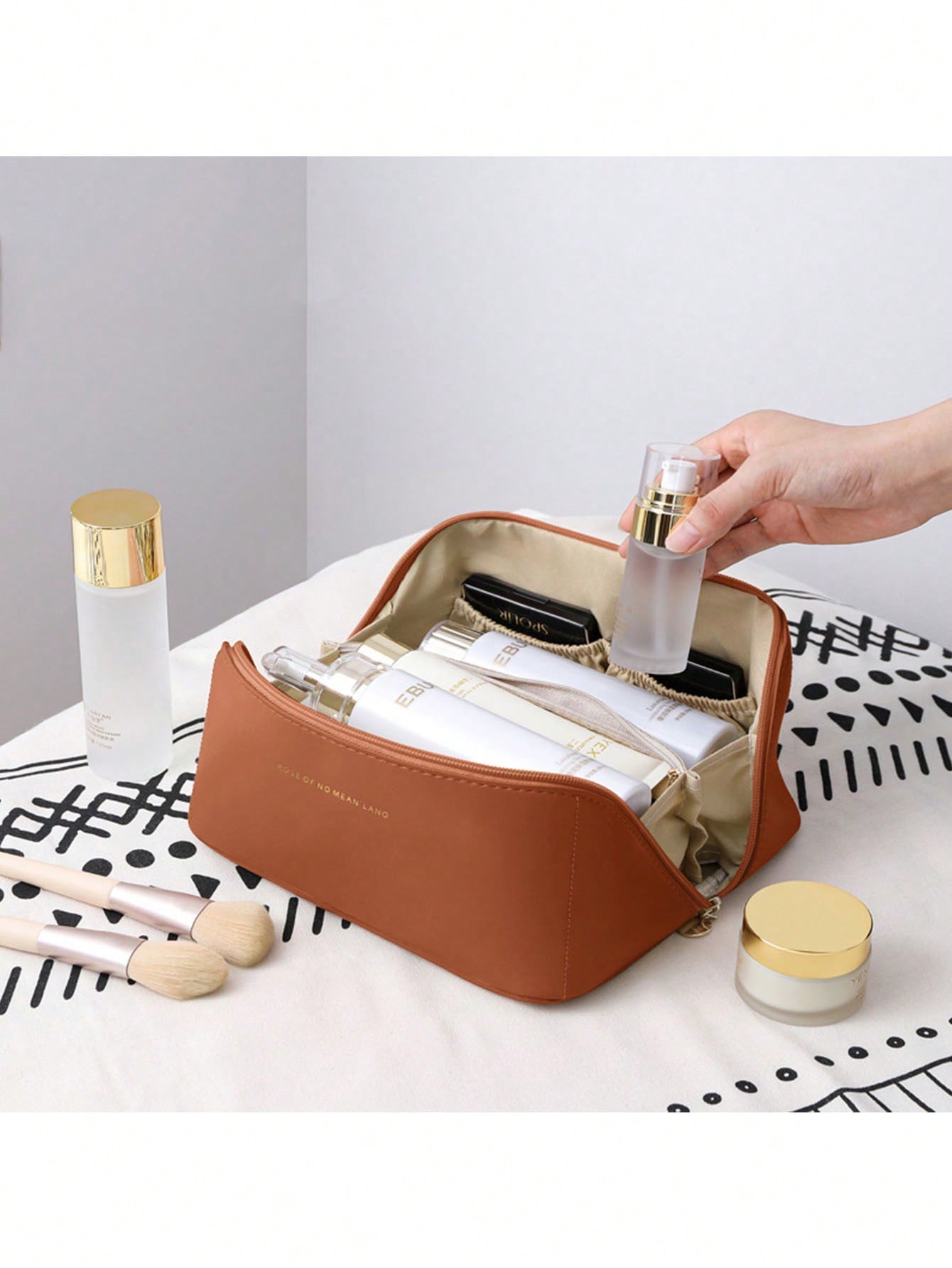 Light Luxury High-End Makeup B - Luxury High End Skincare 评论和价格